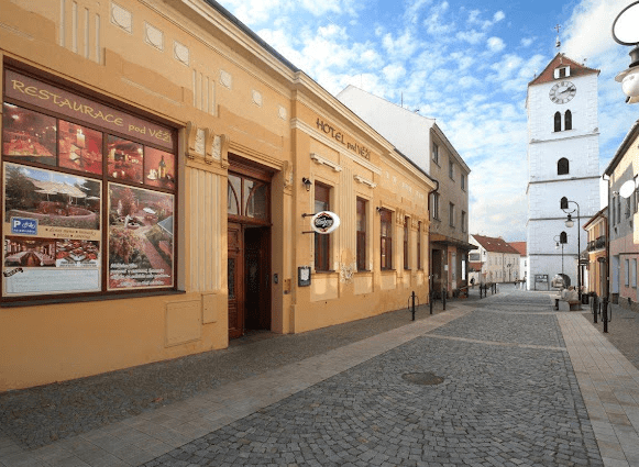 Hotel Pod Věží – Strážnice, Kostelní